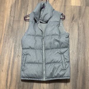Women’s Gray Puffer Vest - M Tall